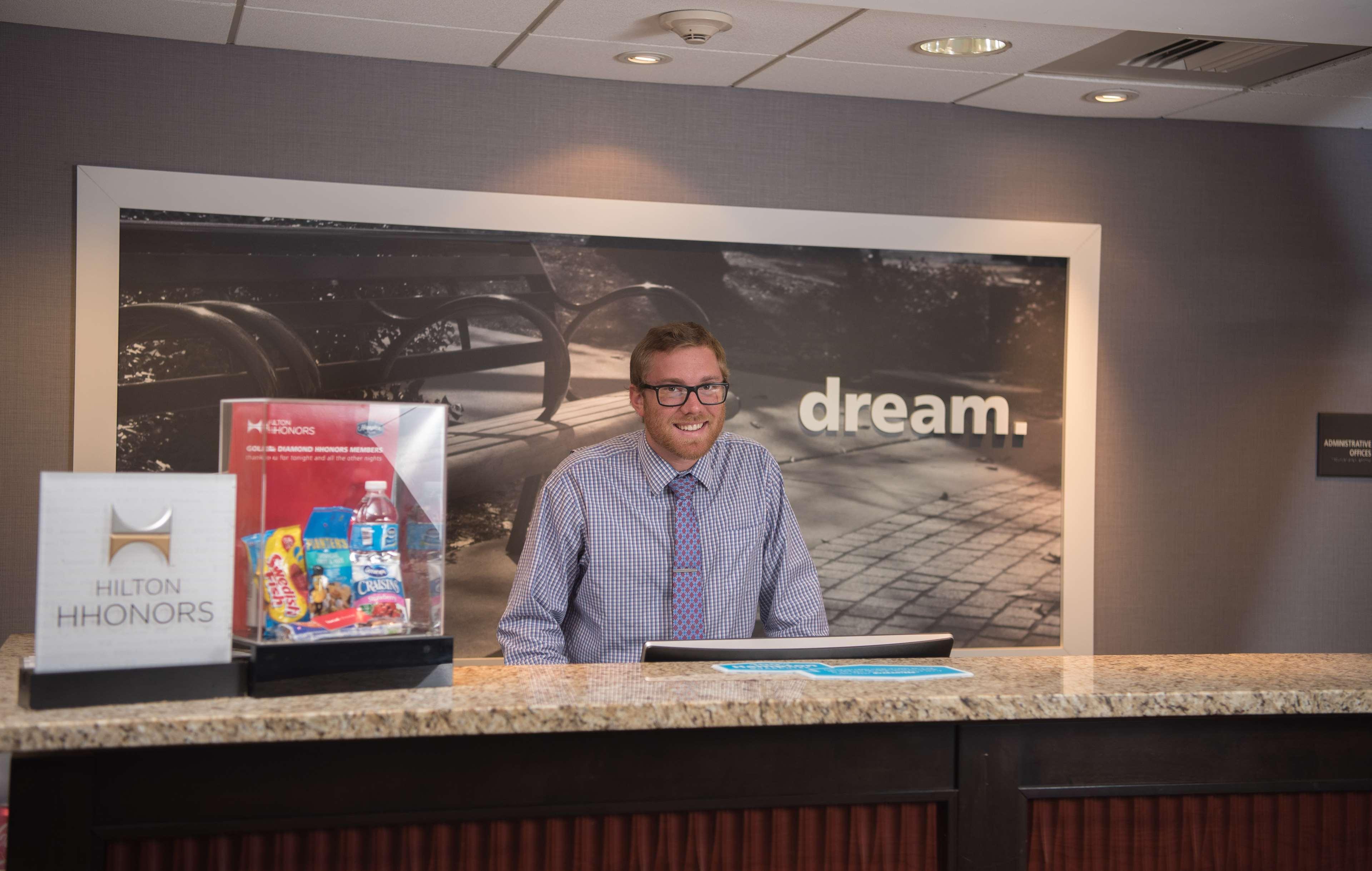 Hampton Inn Doylestown Warrington Exteriör bild