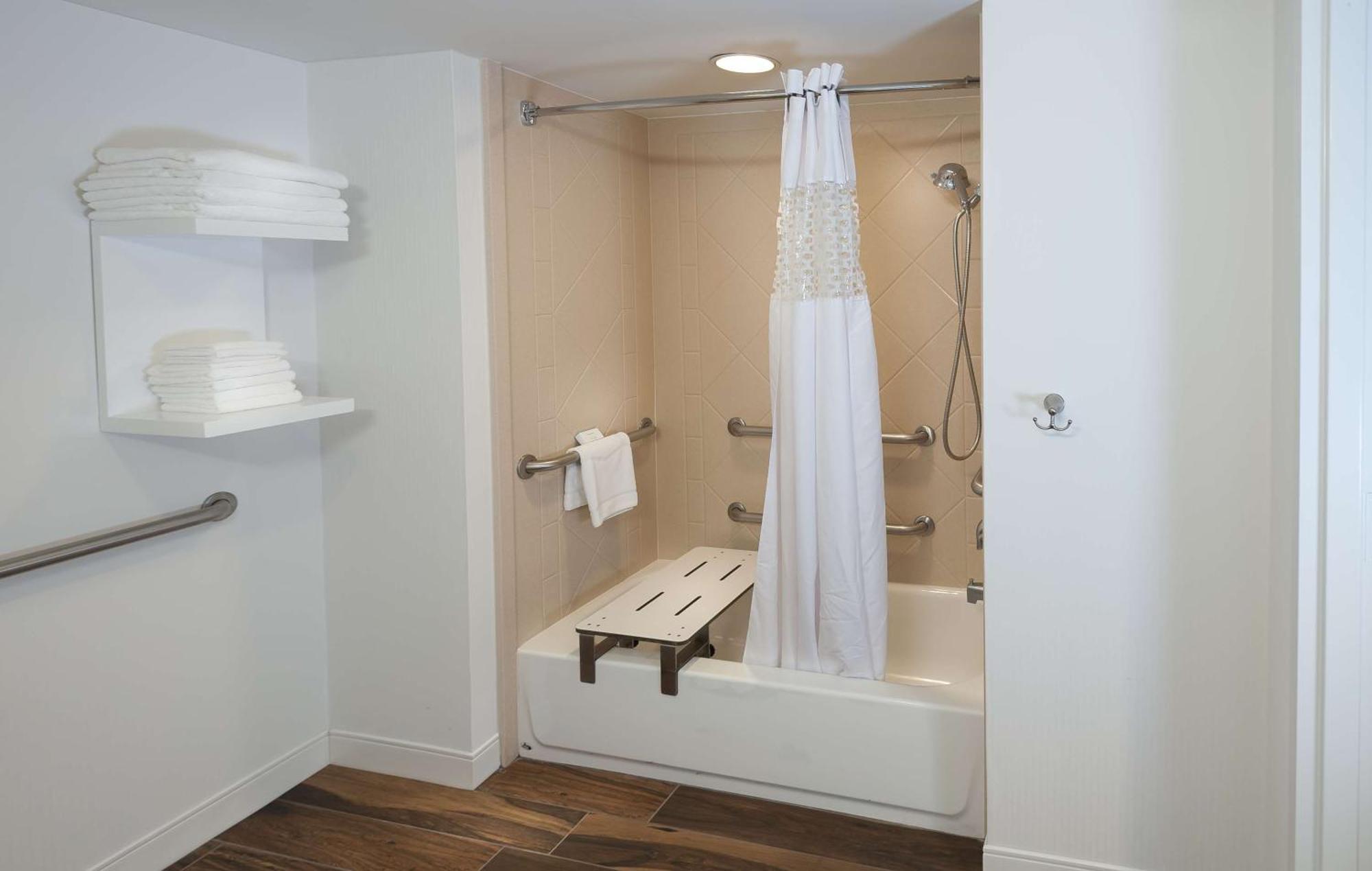 Hampton Inn Doylestown Warrington Exteriör bild